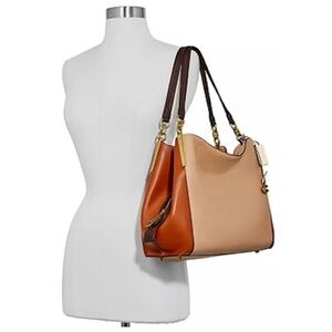 Coach Dalton Shoulder Bag